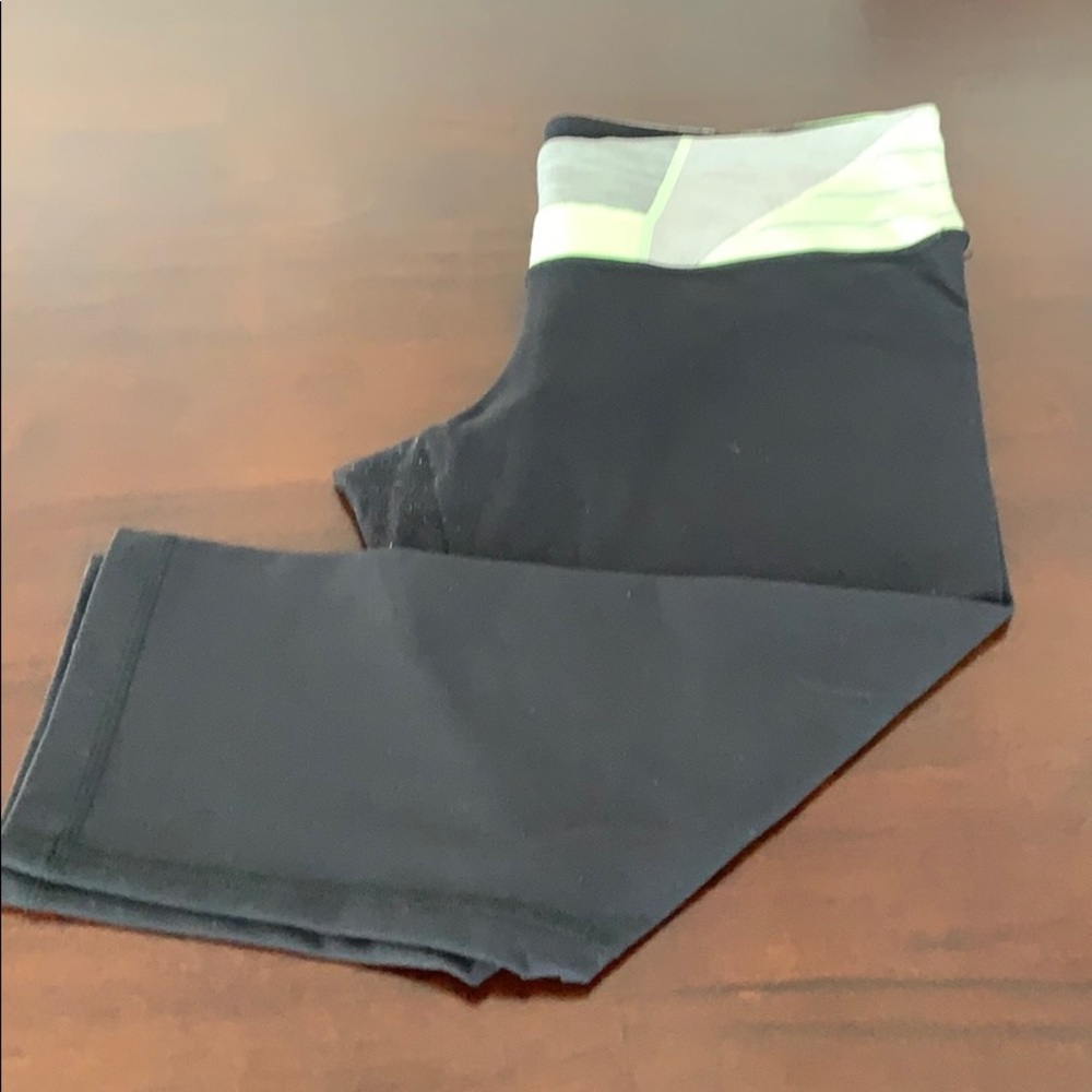 Lululemon Athletica Crop Leggings